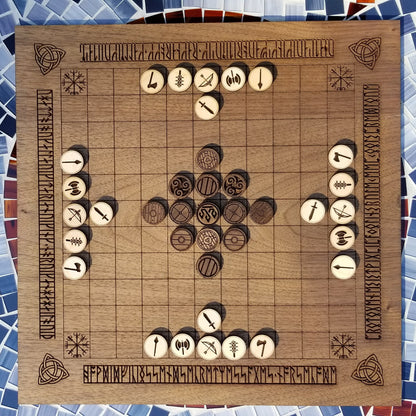 Viking Chess: Hnefatafl (King's Table) 11x11